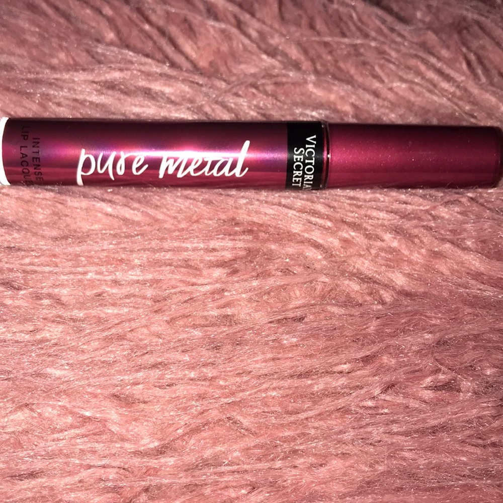 Intense lip Lacquer